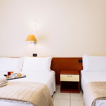 Hotel Leon - Ristorante Al Cavallino Rosso Σαν Τζιοβάνι Ροτόντο Εξωτερικό φωτογραφία