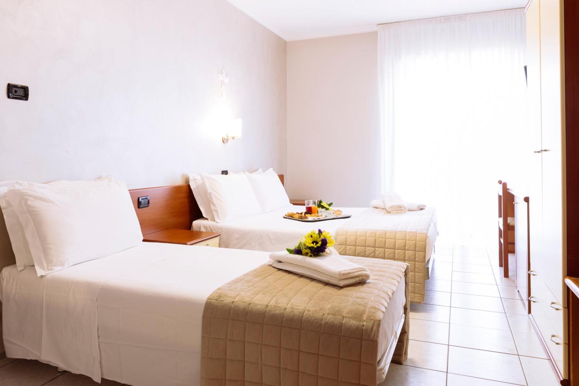Hotel Leon - Ristorante Al Cavallino Rosso Σαν Τζιοβάνι Ροτόντο Εξωτερικό φωτογραφία