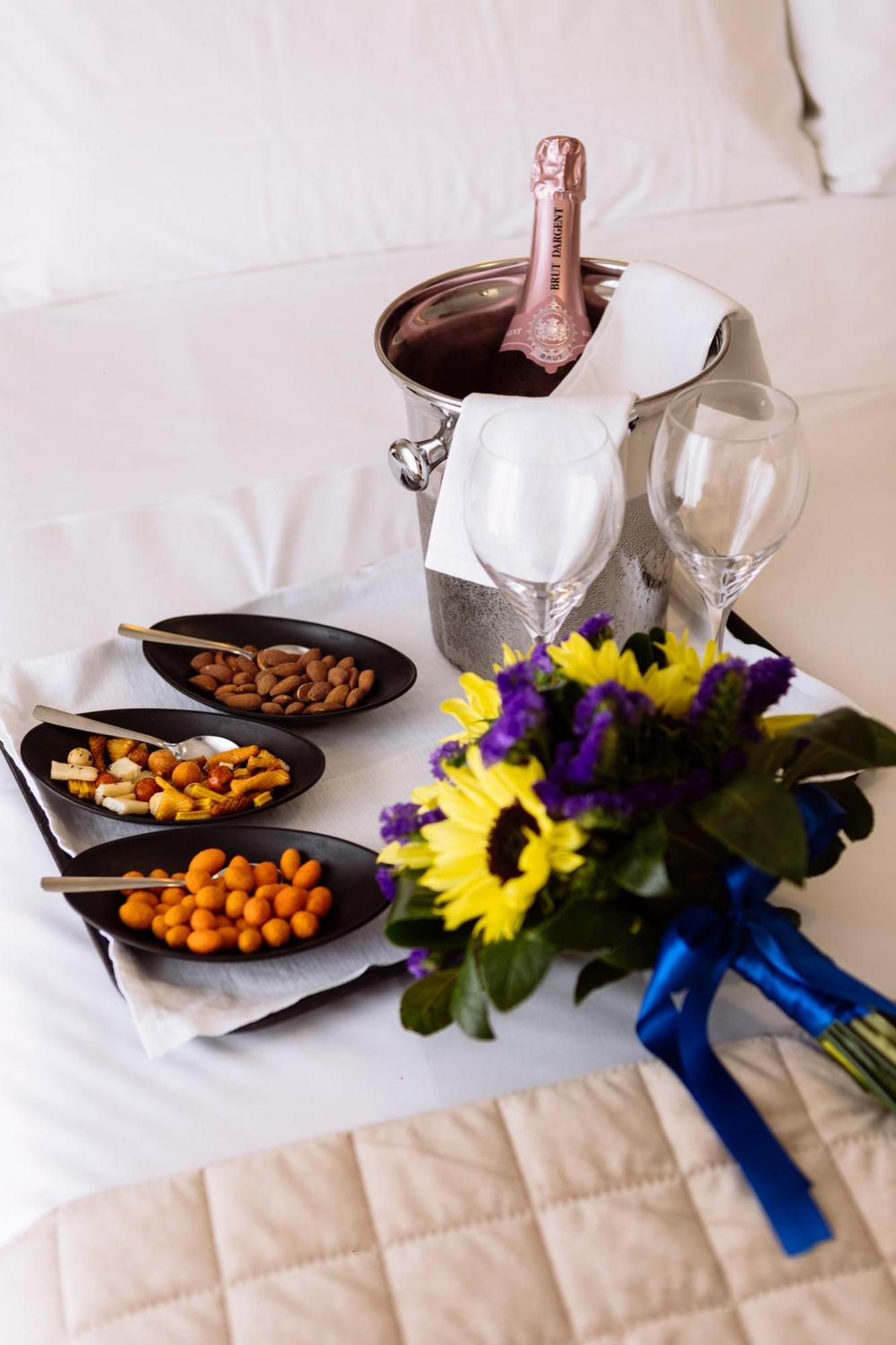 Hotel Leon - Ristorante Al Cavallino Rosso Σαν Τζιοβάνι Ροτόντο Εξωτερικό φωτογραφία