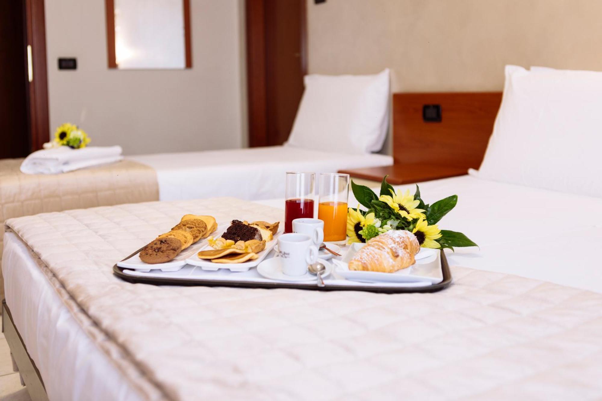 Hotel Leon - Ristorante Al Cavallino Rosso Σαν Τζιοβάνι Ροτόντο Εξωτερικό φωτογραφία