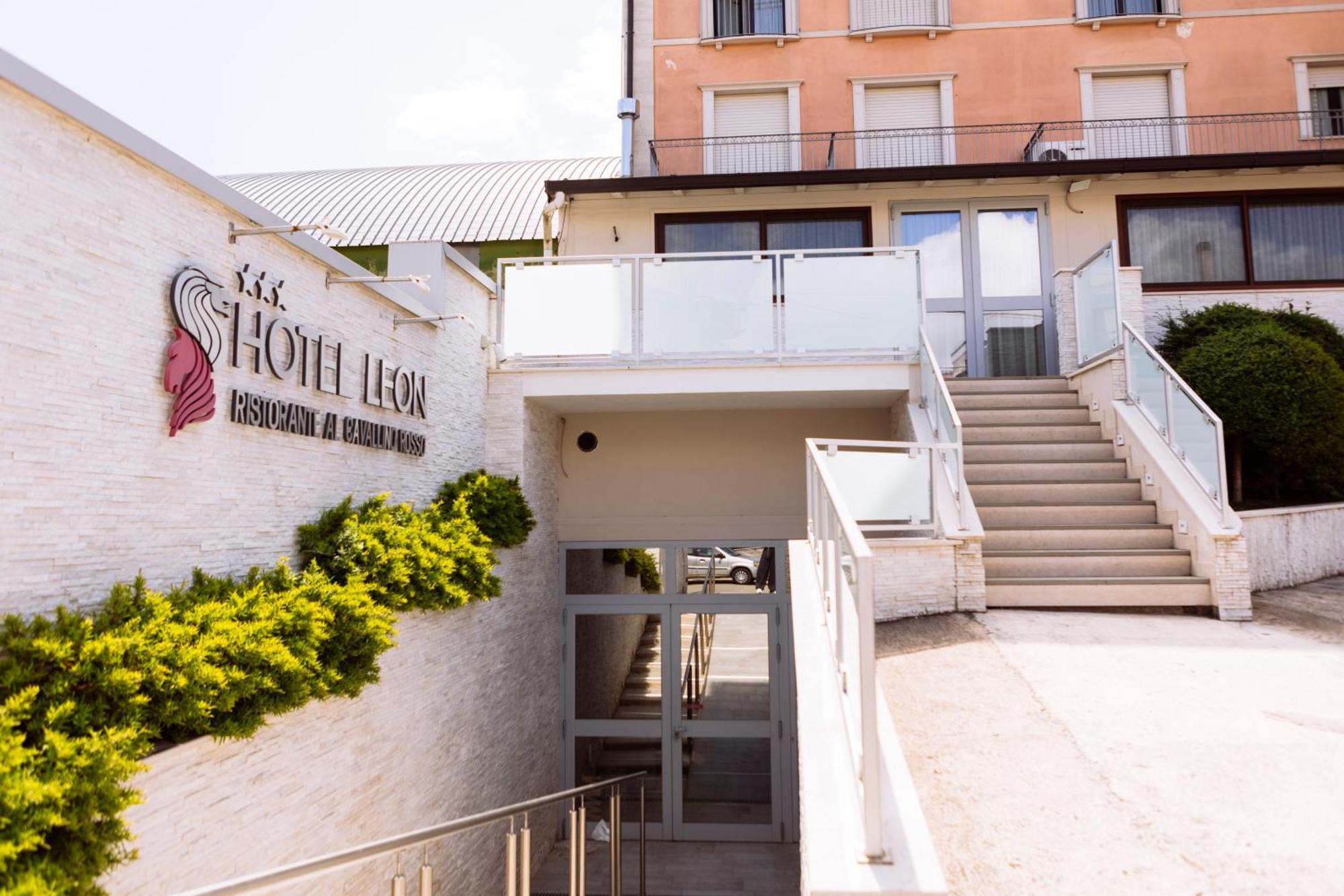 Hotel Leon - Ristorante Al Cavallino Rosso Σαν Τζιοβάνι Ροτόντο Εξωτερικό φωτογραφία